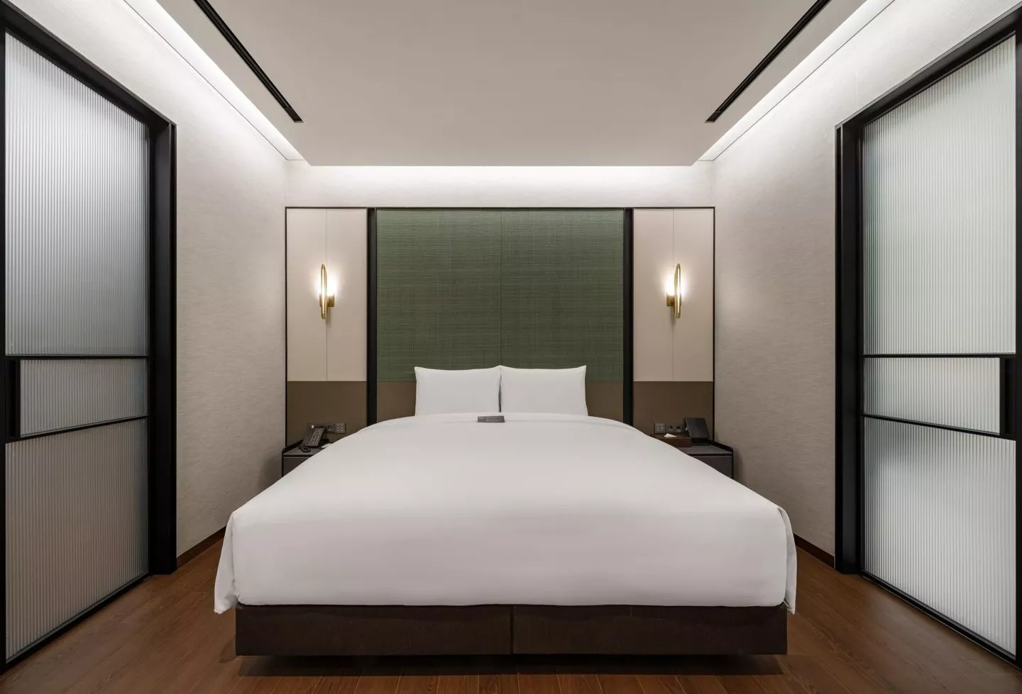 Enford Suite-1