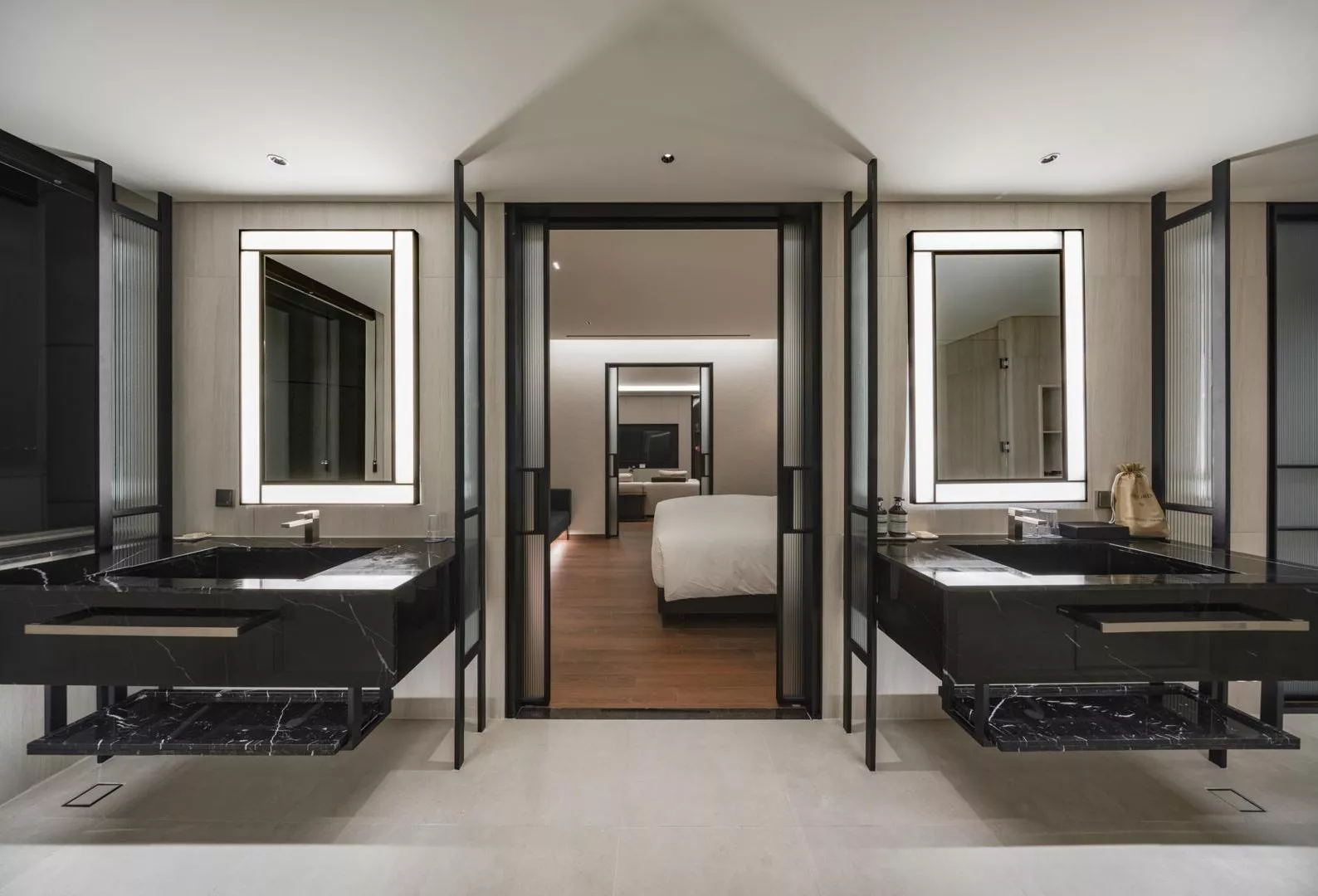 Enford Suite-3