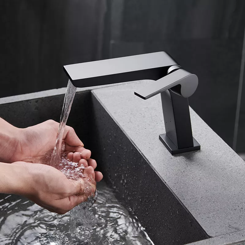 1711018643585318.webp
