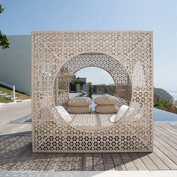 Hotel Outdoor Lounge - STLOU5374