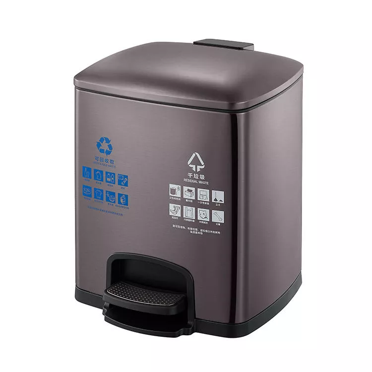 Pedal trash can-15