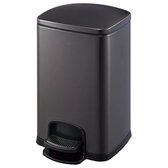 Pedal trash can-19