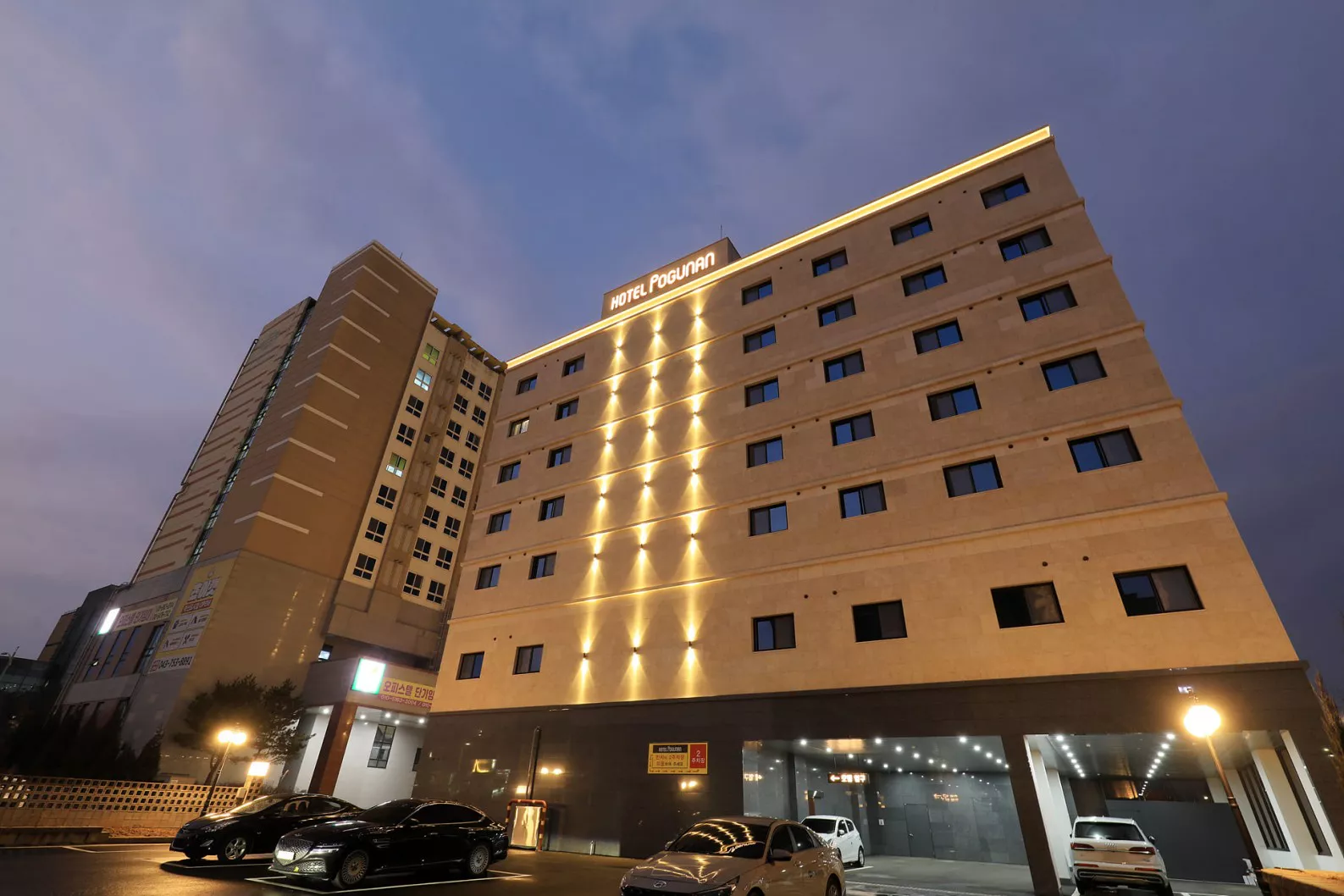 Hotel Night Facade View
